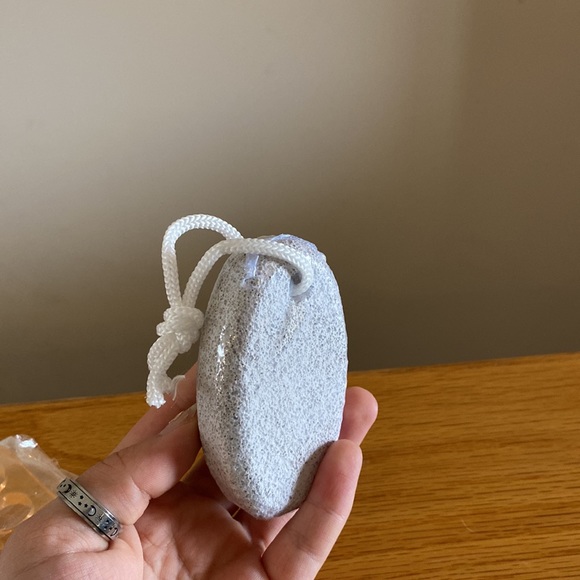 Nail beauty kit! - Picture 3 of 6